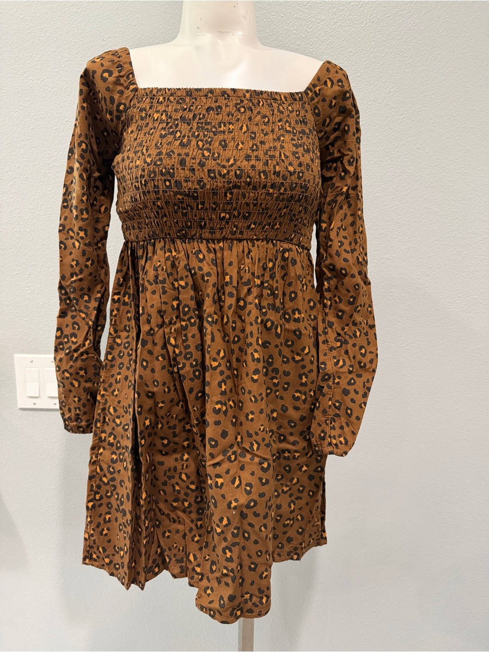 Girls smocked Square-Neck Long Sleeve Leopard Print Dress